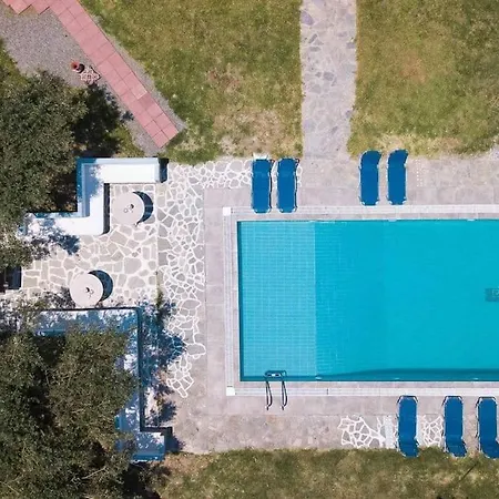 Villa Deluxe *